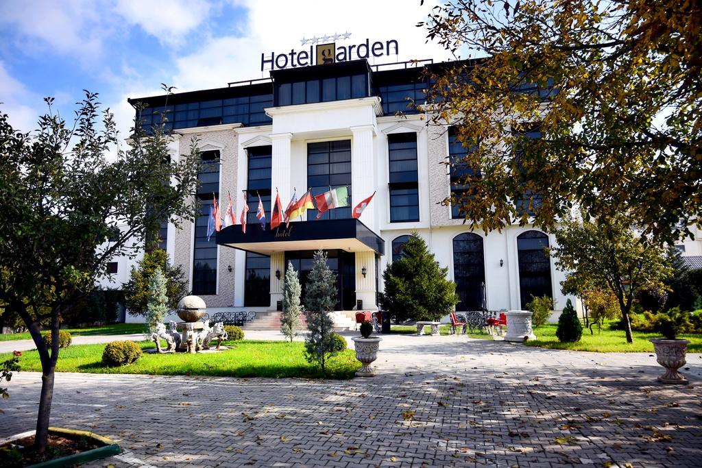 Hotel Garden Pristina Exterior photo