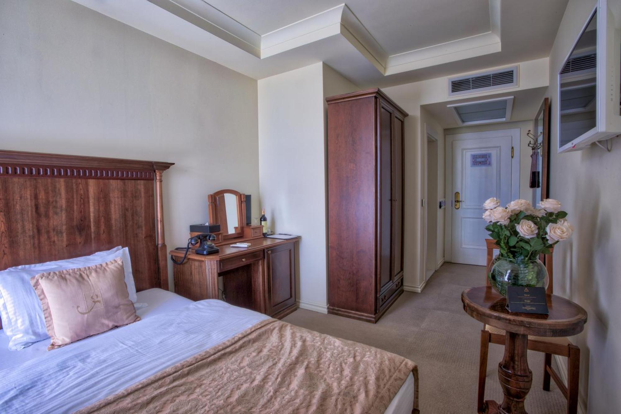 Hotel Garden Pristina Room photo